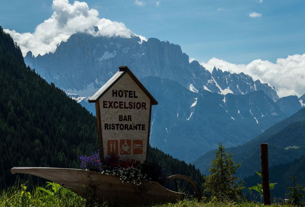 Hotel Garni Excelsior Livinallongo Del Col Di Lana ภายนอก รูปภาพ