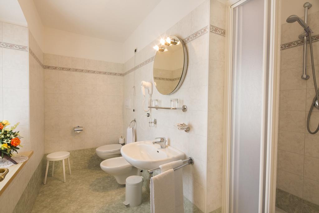 Hotel Garni Excelsior Livinallongo Del Col Di Lana ห้อง รูปภาพ