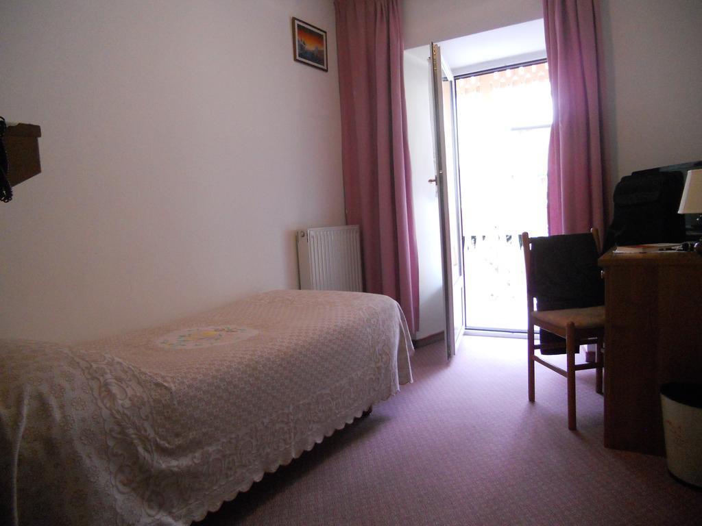 Hotel Garni Excelsior Livinallongo Del Col Di Lana ห้อง รูปภาพ